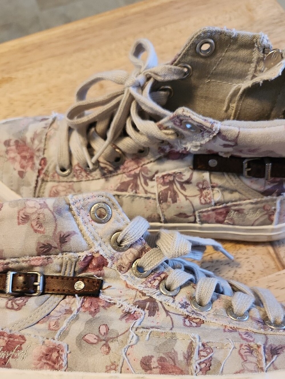 Blowfish Floral High-Top Sneakers in Beige and Pink - Picture 2 of 5